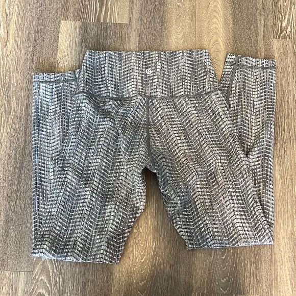 Lululemon wunder under leggings - Picture 2 of 4